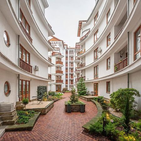 Modern Apartment With Garage Budapešť Exteriér fotografie