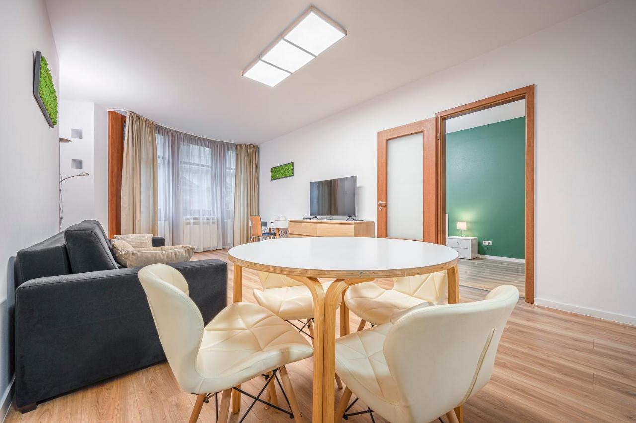 Modern Apartment With Garage Budapešť Exteriér fotografie