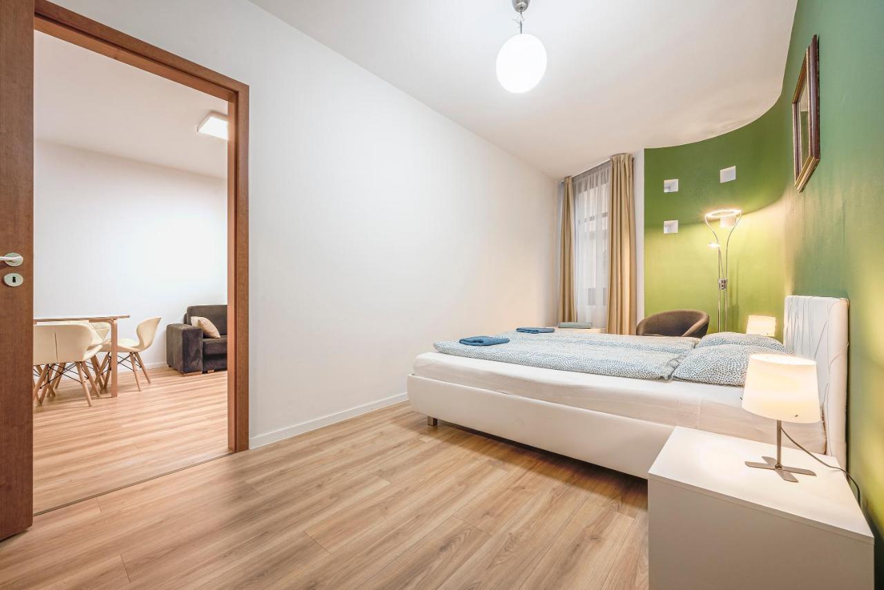 Modern Apartment With Garage Budapešť Exteriér fotografie